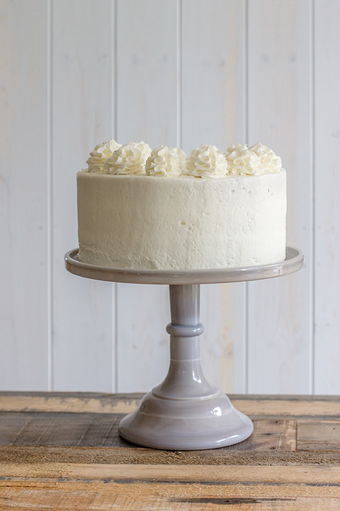 Champagne layer cake | Tender, sweet champagne-infused cake with champagne buttercream frosting, perfect for any celebration! #cake #champagne #engagement #newyears