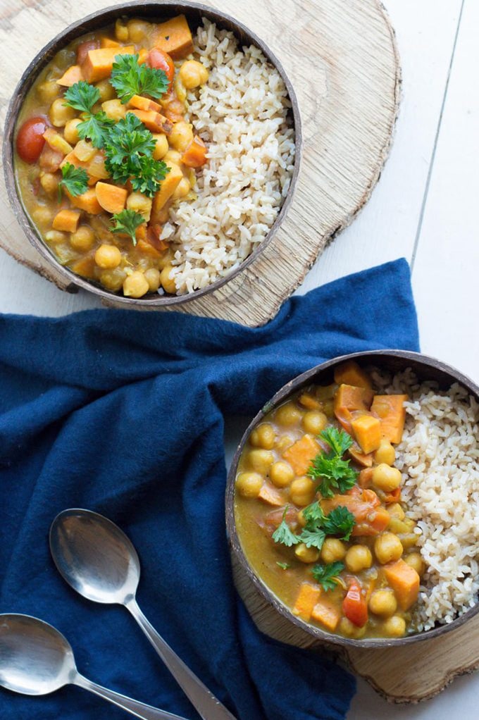 Chickpea sweet potato curry - thehappinesskitchen.com