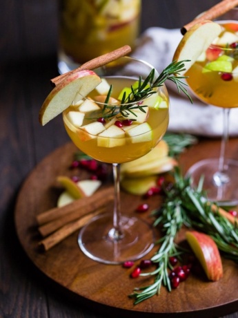 Glasses of autumn harvest white sangria.