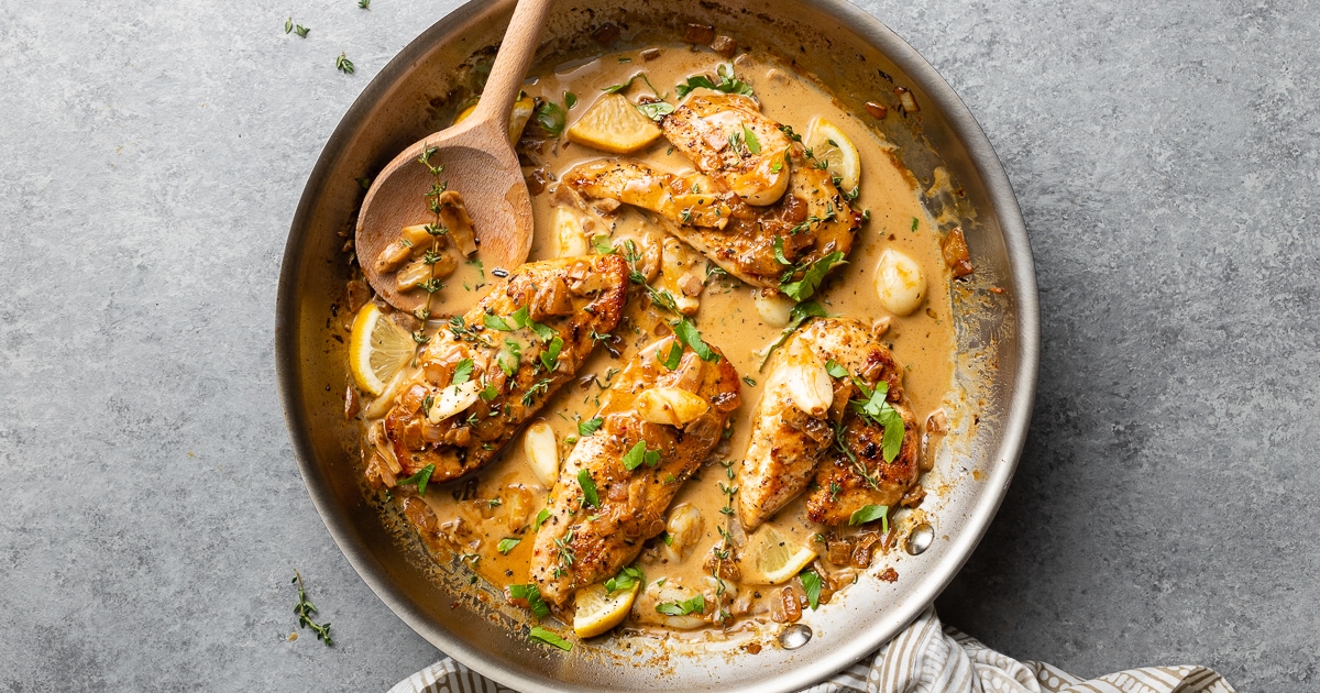 Creamy Garlic Chicken with Thyme