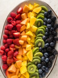 Oh so vibrant, this gorgeous Fruit Rainbow is an eye-catching yet simple way to jazz up basic fruit platters. Perfect for parties or brunch!