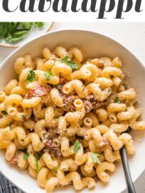 This exceptionally easy recipe for Cavatappi Pasta with cream sauce and sun-dried tomatoes can save the day when you need dinner in no time. With tender corkscrew pasta and a simple Parmesan cream sauce, this is real food that can be on the table in just 15 minutes.