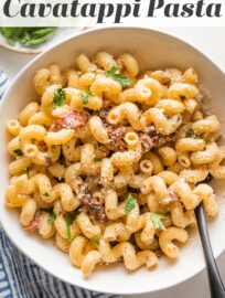 This exceptionally easy recipe for Cavatappi Pasta with cream sauce and sun-dried tomatoes can save the day when you need dinner in no time. With tender corkscrew pasta and a simple Parmesan cream sauce, this is real food that can be on the table in just 15 minutes.