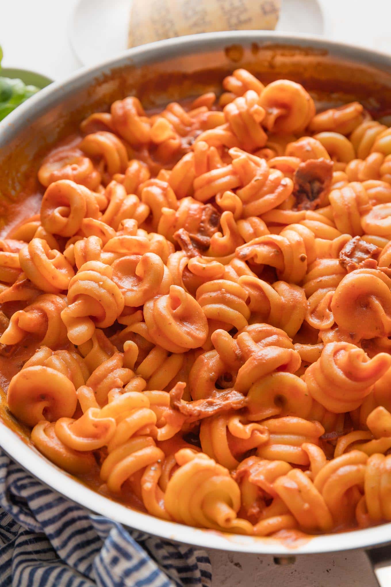 Sun-Dried Tomato Pasta (Easy 20 Minute Recipe!) - Nourish and Fete