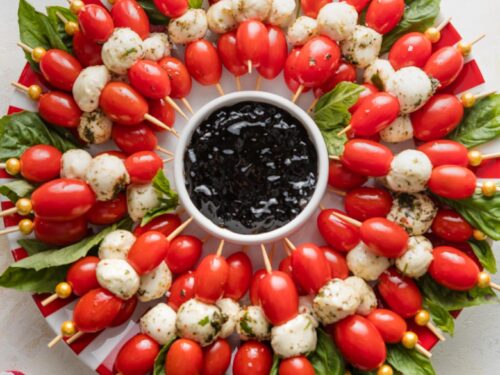 Easy Caprese Wreath - Nourish and Fete